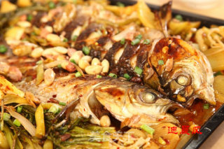 《家庭烤箱版》麻辣酸豆角烤鱼的做法