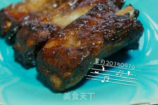 蜜汁蒜香骨的做法