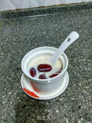 冰糖牛奶炖燕窝的做法