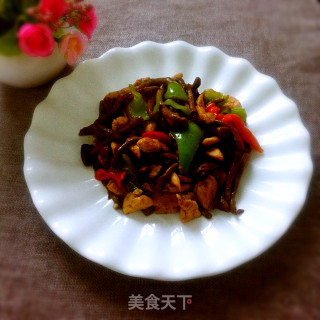 辣椒炒滑子蘑的做法