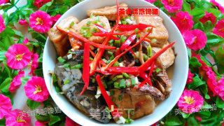 草鱼焖豆腐的做法