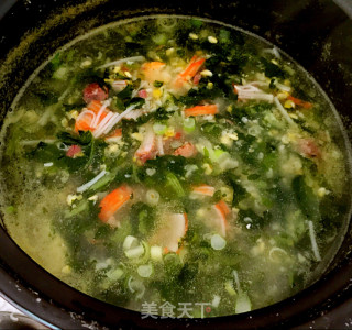 小白菜玉米粒海鲜粥的做法