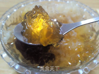 桃胶炖银耳的做法