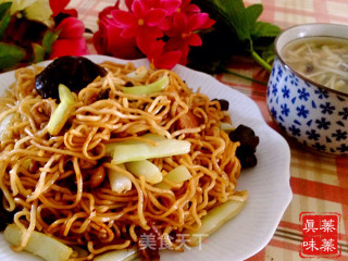 豆角肉炒面的做法