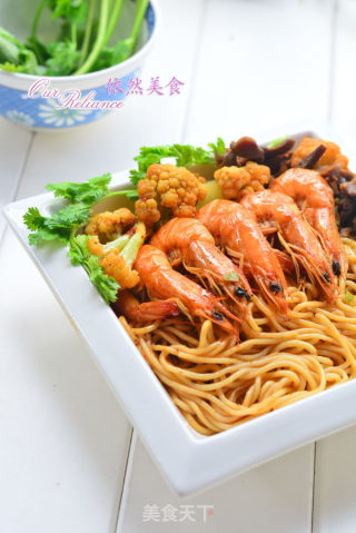 开胃主食-麻辣香锅虾面的做法
