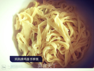 鸡蛋手擀面……小时候妈妈的味道的做法