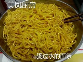 红萝卜汁面条的做法