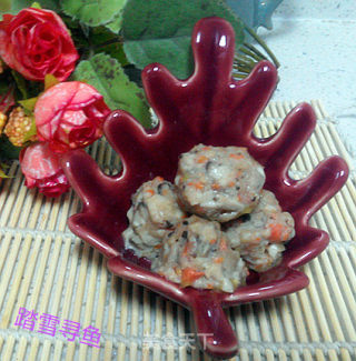 香菇胡萝卜猪肉丸的做法