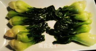 蚝油冬菇扒菜胆的做法步骤：2
