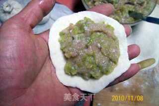 芹菜鲜肉中餐包的做法步骤：7