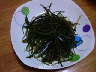 麻油海带拌菠菜的做法步骤：2