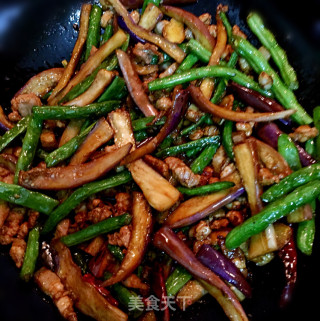 肉丁茄烧豆的做法