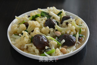 香菇烩花菜的做法