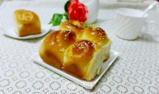 蜂蜜脆底小面包的做法