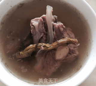 石斛脊骨汤的做法