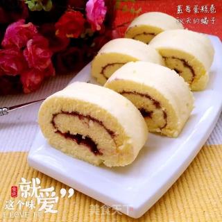 蓝莓蛋糕卷的做法