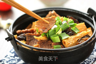 牛肉腐竹煲的做法