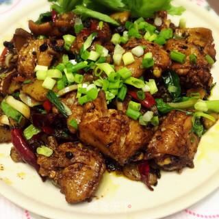 土豆片烧鸡翅的做法