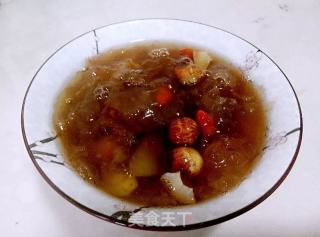 冰糖银耳雪梨糖水的做法