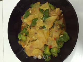 超下饭的柿子椒炒土豆片的做法