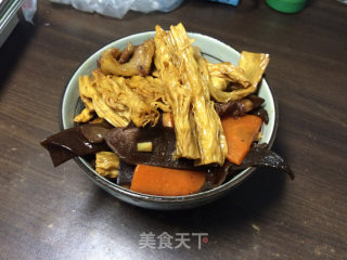 腐竹炒木耳的做法