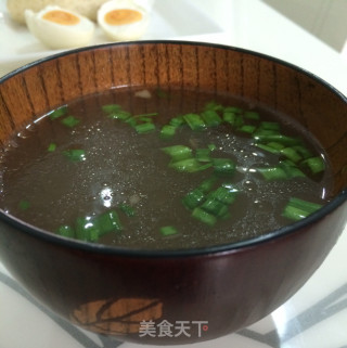 营养早餐之快速冲大骨汤的做法