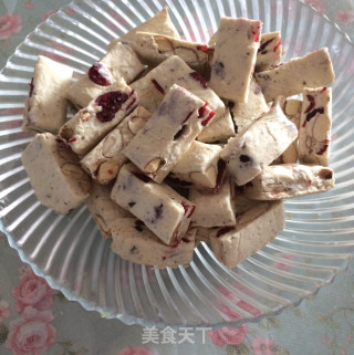 原味蔓越莓杏仁牛轧糖的做法