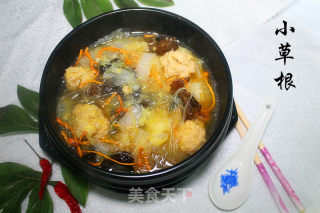 虫草白菜木耳肉丸粉丝汤的做法