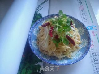 炝拌干豆腐的做法