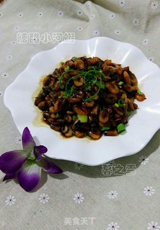 糖醋小河虾的做法