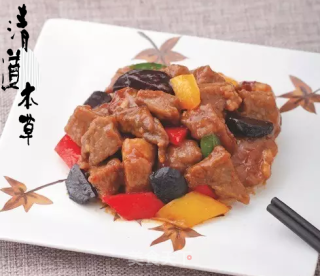 黑蒜牛肉粒的做法