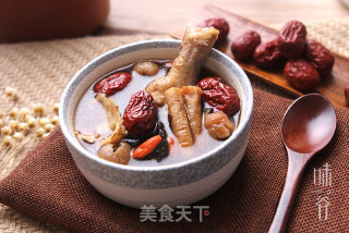 冬天喝了手脚不冰凉——当归党参黄芪红枣汤的做法