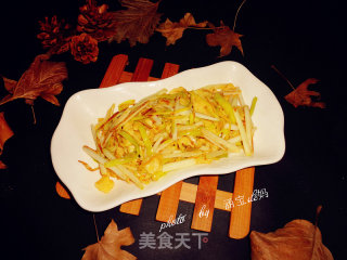 鸡蛋炒蒜黄的做法