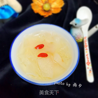 冰糖银耳炖雪梨的做法