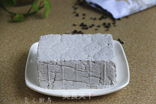 黑枸杞豆腐的做法