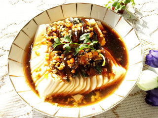 松花蛋拌豆腐的做法