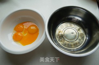 紫薯蛋糕卷的做法步骤：2