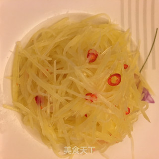 凉拌酸辣土豆丝的做法
