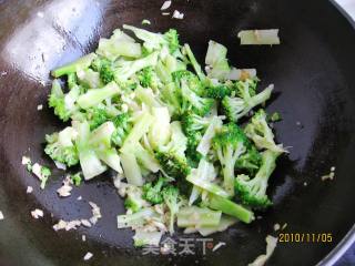 核香椰菜的做法步骤：2