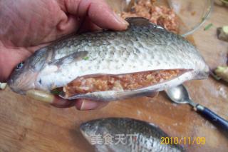《葱烤鲫鱼焖肉蓉》的做法步骤：10