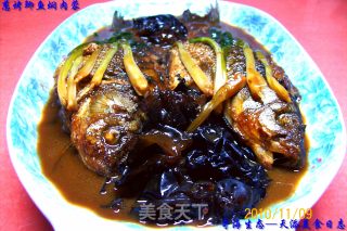 《葱烤鲫鱼焖肉蓉》的做法步骤：10