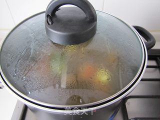 海带豆干炖烤鸭的做法步骤：2