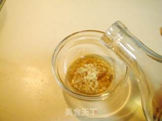 开胃前菜“生煎黑椒鱼柳”的做法步骤：2