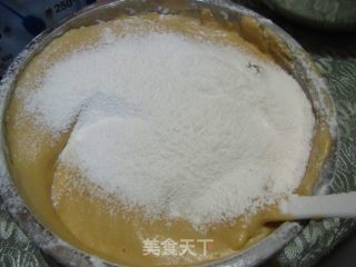 红糖海绵蛋糕的做法步骤：2