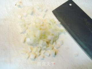 一款意大利饭食“香菇鸡肉炒饭”的做法步骤：4