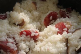 腊味煲仔饭（电饭煲版）的做法步骤：2