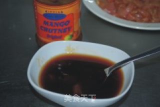 芒果菜椒炒里脊肉的做法步骤：2