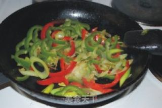 芒果菜椒炒里脊肉的做法步骤：2