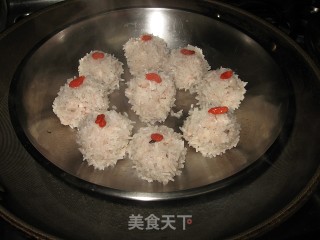 双色珍珠丸子的做法步骤：2