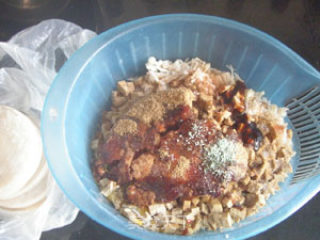 菌菇三鲜水饺的做法步骤：6